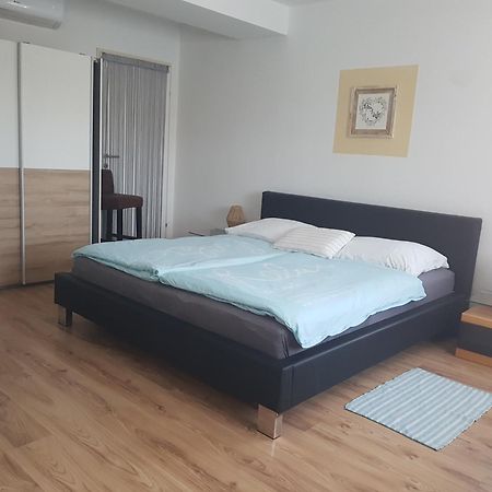 Hamo Apartments Lumbarda Exterior foto